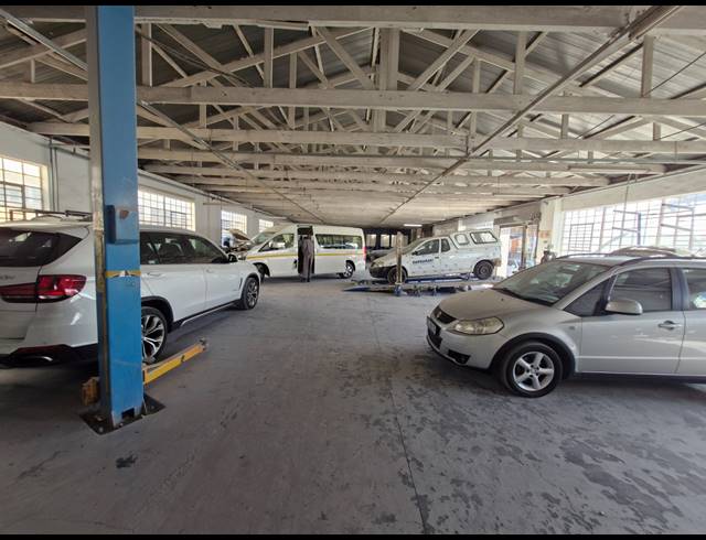 1,000M² WAREHOUSE FOR SALE IN KEW